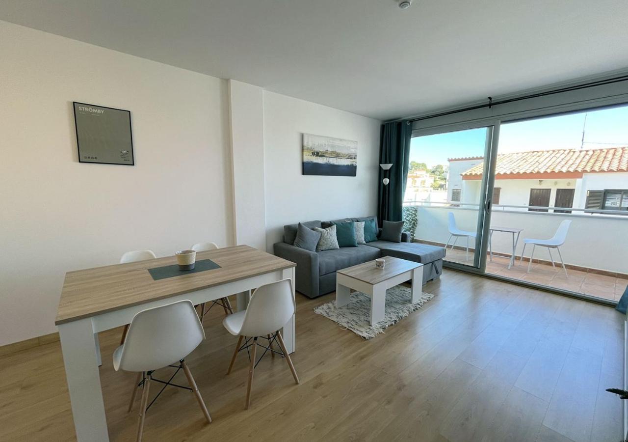 2-Bedroom Brand New Apartment Steps From The Beach ยันซา ภายนอก รูปภาพ