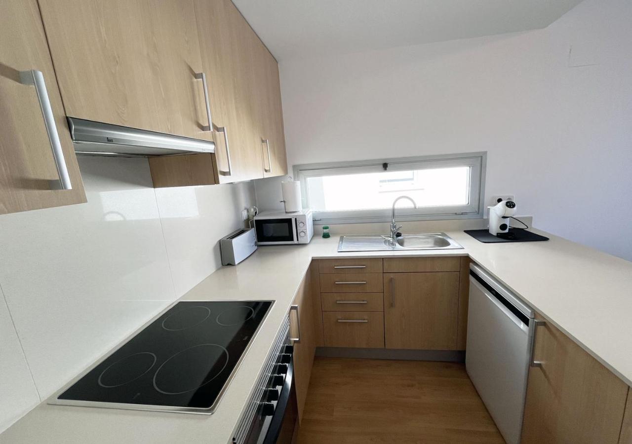 2-Bedroom Brand New Apartment Steps From The Beach ยันซา ภายนอก รูปภาพ