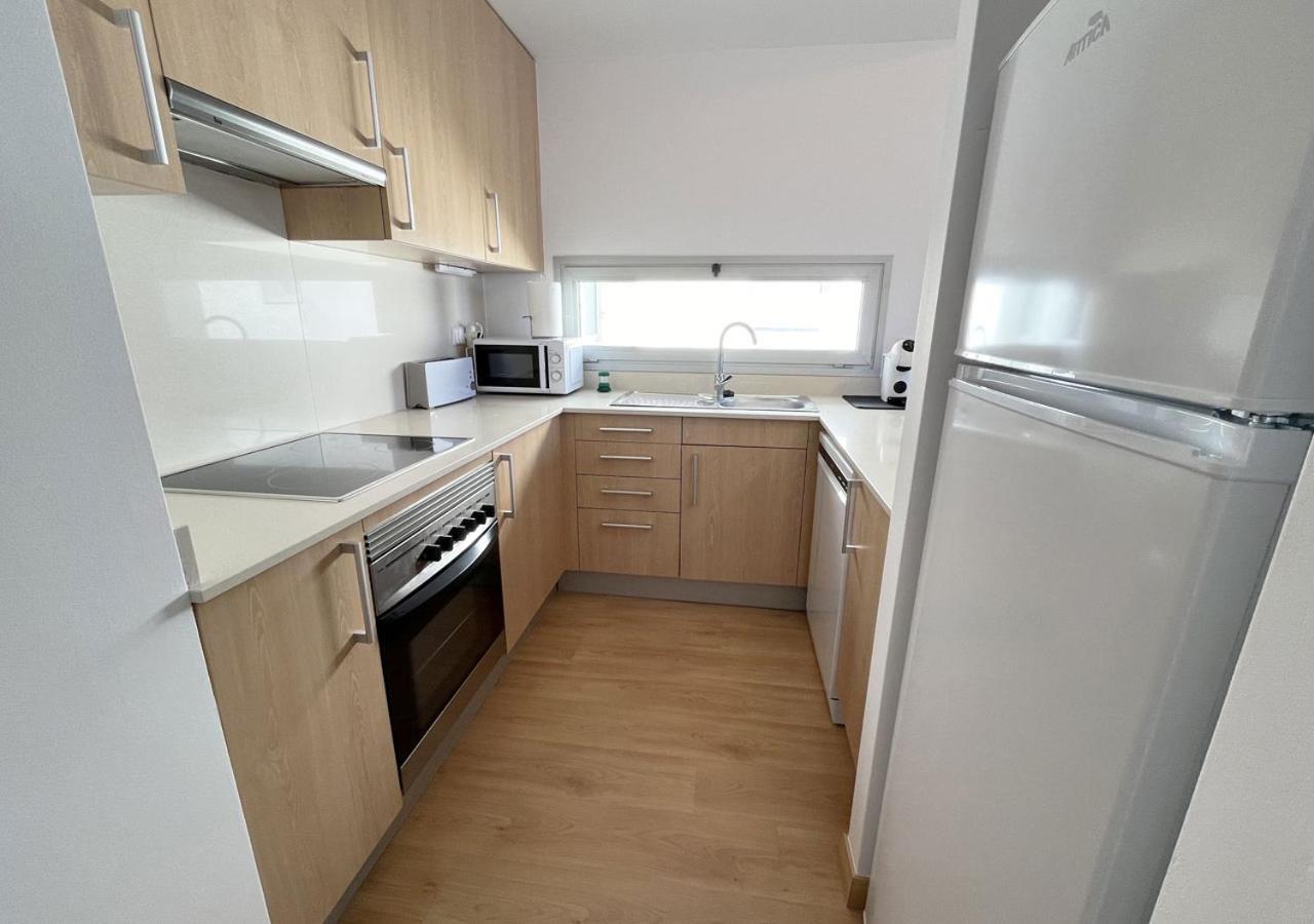2-Bedroom Brand New Apartment Steps From The Beach ยันซา ภายนอก รูปภาพ