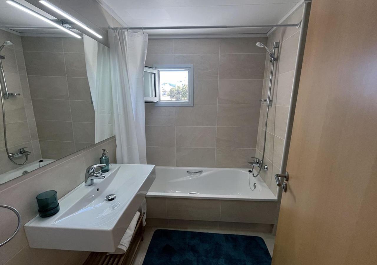 2-Bedroom Brand New Apartment Steps From The Beach ยันซา ภายนอก รูปภาพ